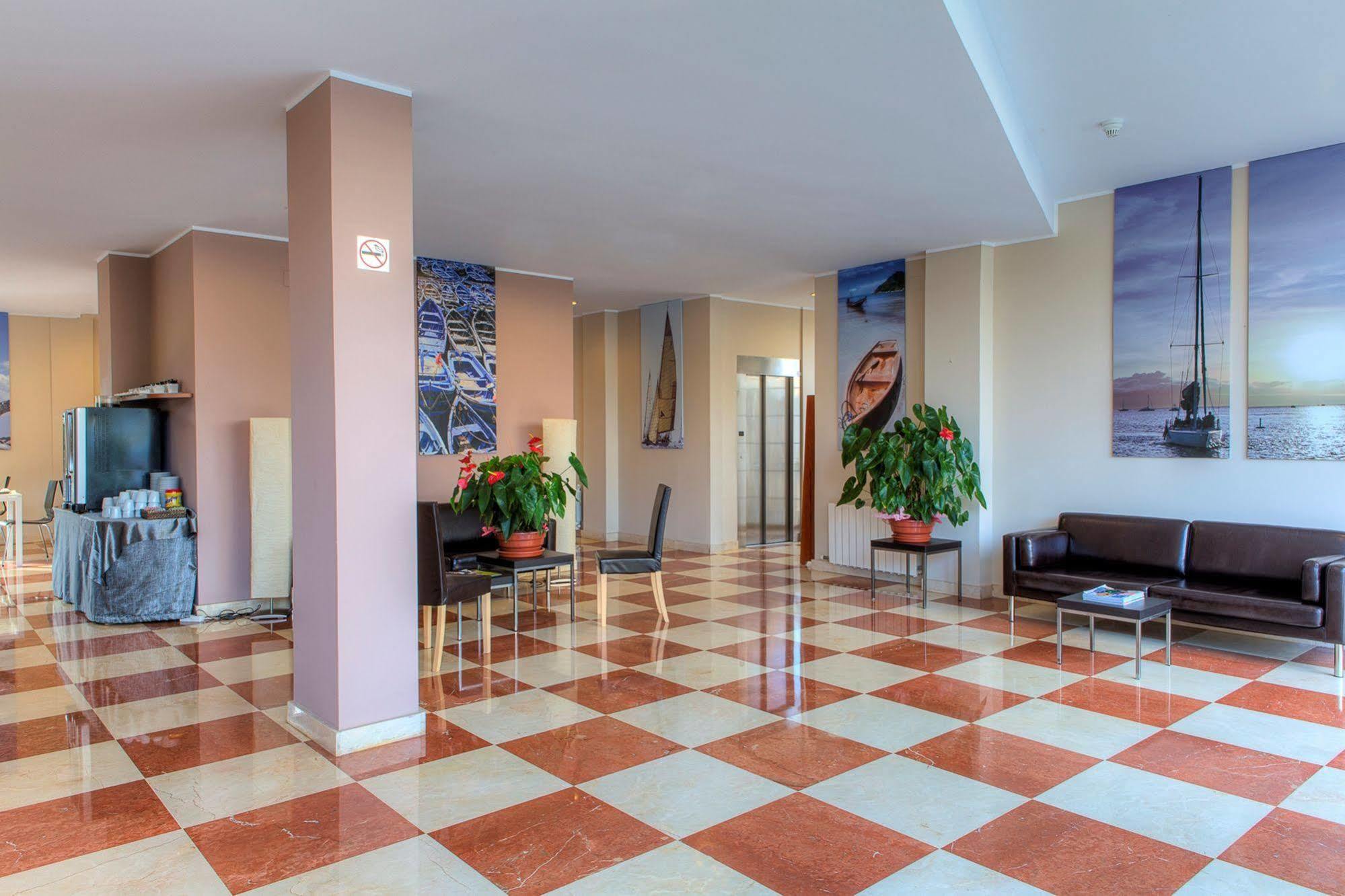 Hotel Calafell Platja Mar Eksteriør bilde
